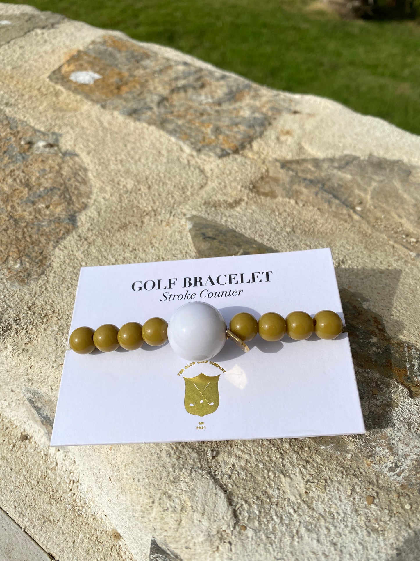 Golf Stroke Counter Bracelet - LATTE - Light Brown - X-Large 20 mm Middle Bead